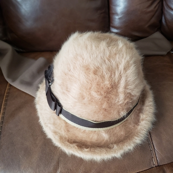 Vintage Kate's Boutique Canada Hat - Picture 4 of 13